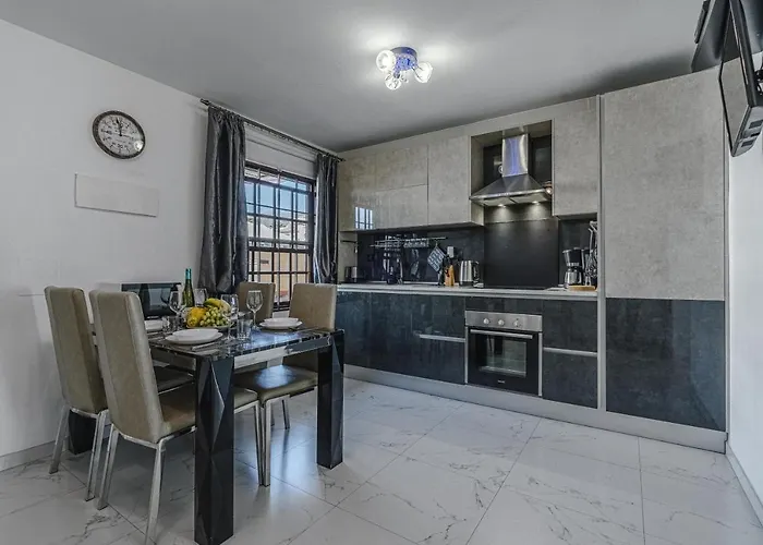 Amazing 3 Bedroom On The First Line Of The Americas Beach, Air Conditioner And Terrace Ocean View شقة بلايا ذي لاس أميريكاس