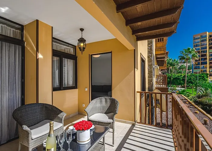 شقة Amazing 3 Bedroom On The First Line Of The Americas Beach, Air Conditioner And Terrace Ocean View *