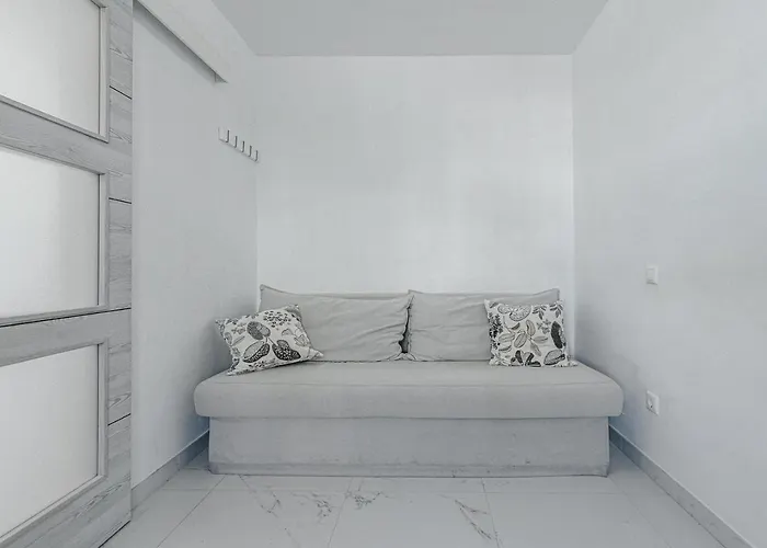 Amazing 3 Bedroom On The First Line Of The Americas Beach, Air Conditioner And Terrace Ocean View شقة *