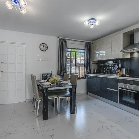 Amazing 3 Bedroom On The First Line Of The Americas Beach, Air Conditioner And Terrace Ocean View Πλάγια ντε λας Αμέρικας