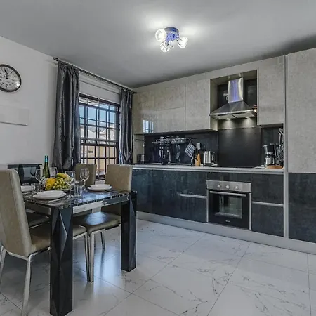 Amazing 3 Bedroom On The First Line Of The Americas Beach, Air Conditioner And Terrace Ocean View Апартаменты Плая-де-лас-Америкас