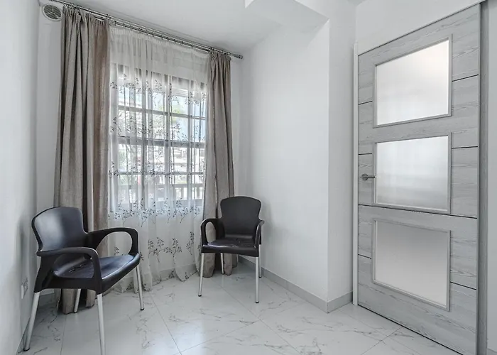 Amazing 3 Bedroom On The First Line Of The Americas Beach, Air Conditioner And Terrace Ocean View Apartmán