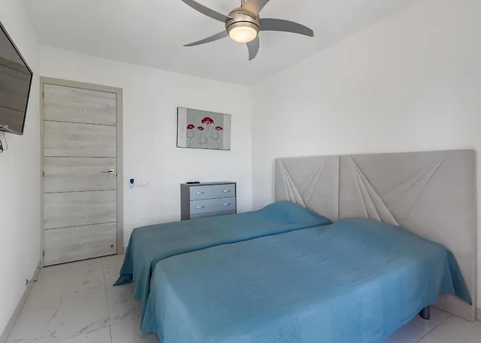 Amazing 3 Bedroom On The First Line Of The Americas Beach, Air Conditioner And Terrace Ocean View Apartmán *